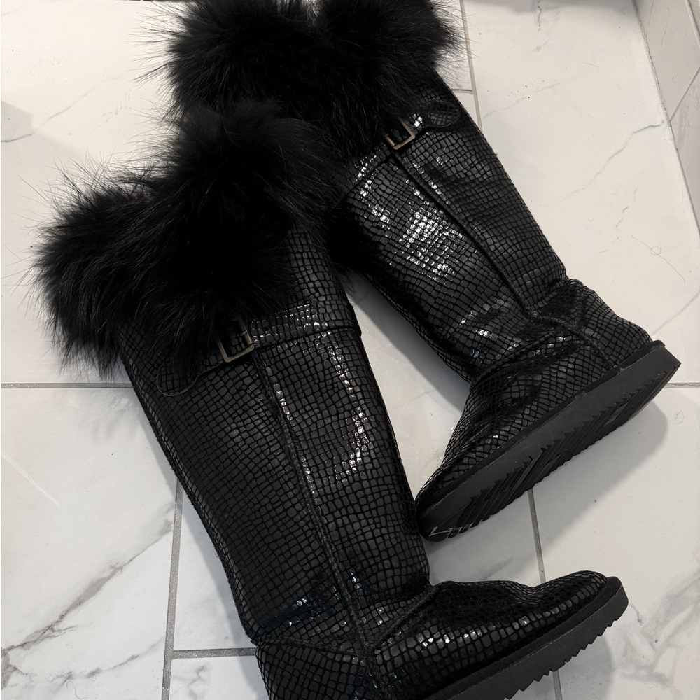 Fox 🦊 fur cuff croc knee high boots